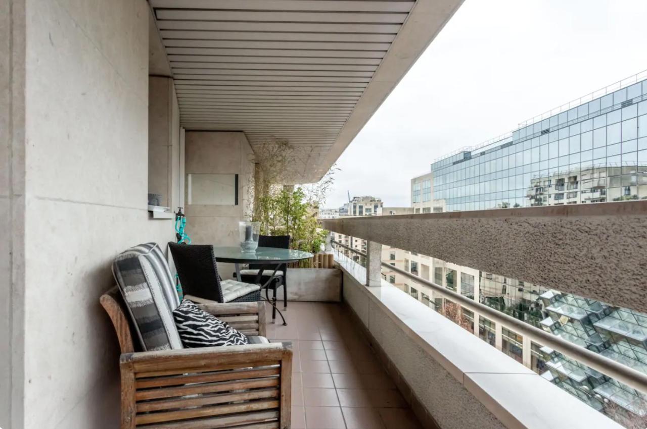 Beautiful Modern Fully Furnished Studio Левалуа-Пере Экстерьер фото